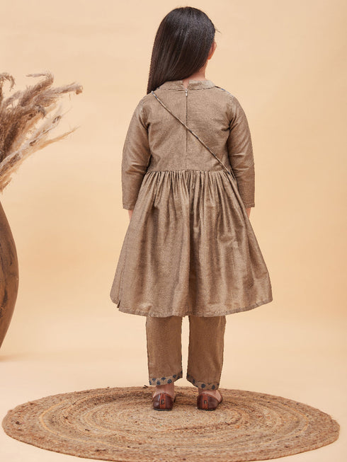 Vastramay Brown Silk Blend Ethnic Print Kurta Pyjama Sibling Set