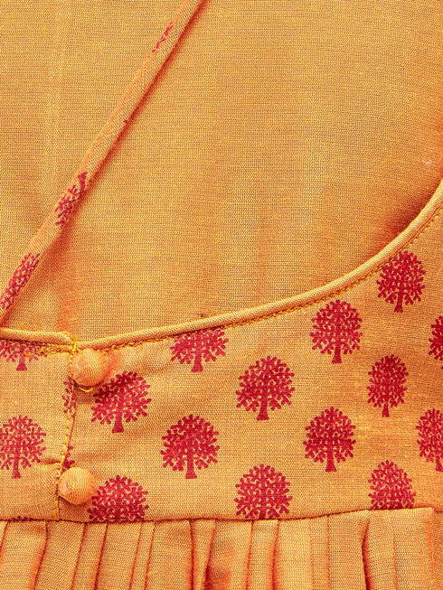 Vastramay Orange Silk Blend Ethnic Print Kurta Pyjama Sibling Set