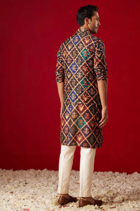 VASTRAMAY Purple Muslin Sequined Patola Printed Navratri Special Jacket Kurta Pant Set