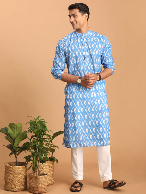 Vastramay Men's Aqua Blue Ikkat Print Cotton Kurta With Pant set