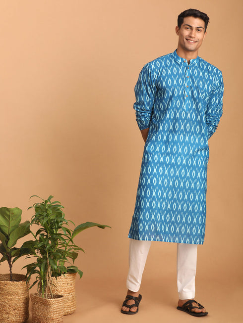 Vastramay Men's Turquoise Blue Ikkat Print Cotton Kurta With Pant set