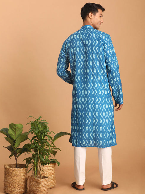 Vastramay Men's Turquoise Blue Ikkat Print Cotton Kurta With Pant set