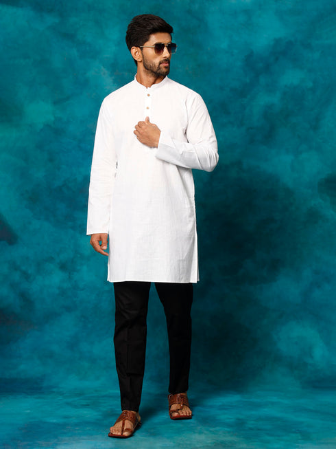 Vastramay Men's White Cotton Blend Kurta Pyjama Set