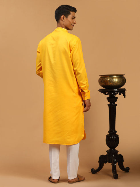 Vastramay Men's Yellow And White Cotton Blend Kurta With Pant Set