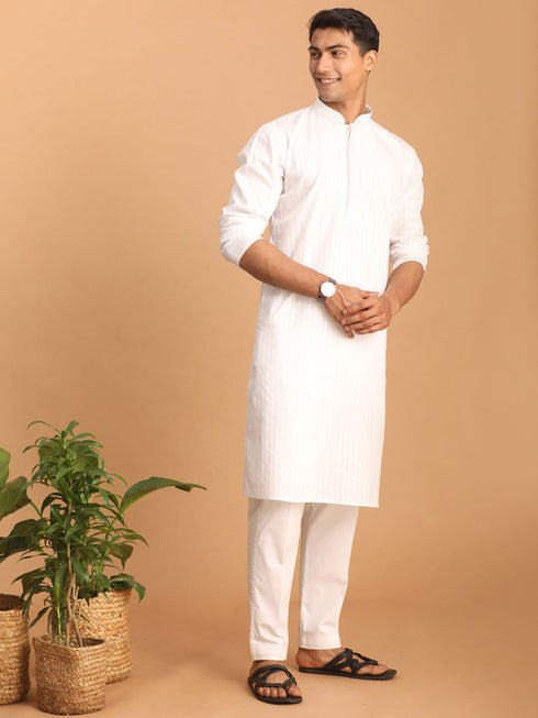 Vastramay Men's White Cotton Blend Solid Kurta with White Pant Set