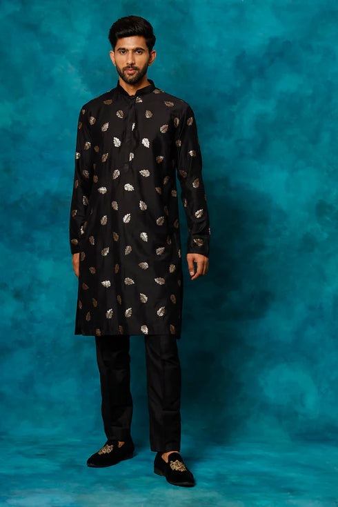 VASTRAMAY Men's Black Leaf Motif Embellished Kurta Pant Set