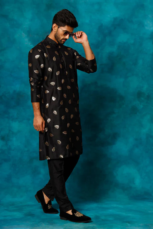 VASTRAMAY Men's Black Leaf Motif Embellished Kurta Pant Set