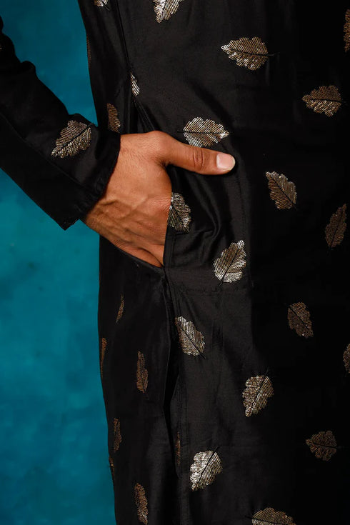 VASTRAMAY Men's Black Leaf Motif Embellished Kurta Pant Set