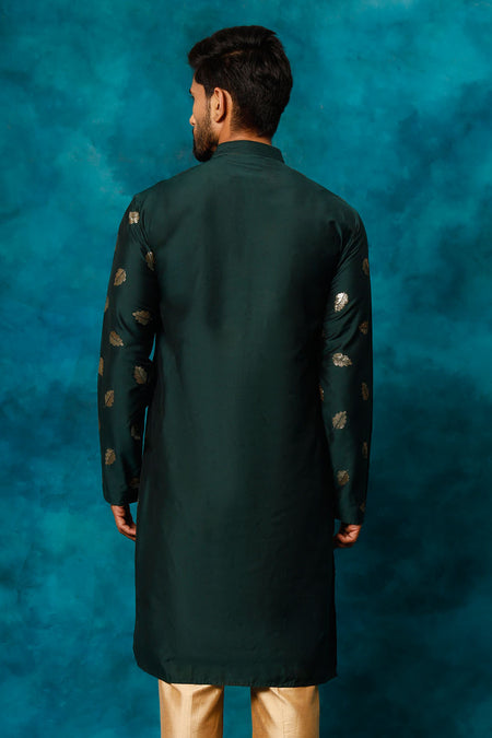 VASTRAMAY Men's Green Leaf Motif Embellished Kurta