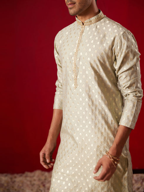 Vastramay Men's Green Silk Blend Jacquard Kurta