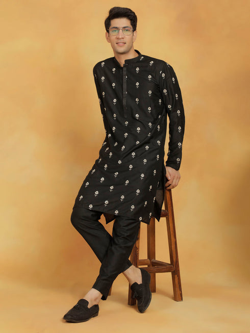 Vastramay Men's Black Cotton Blend Kurta And Pyjama Set