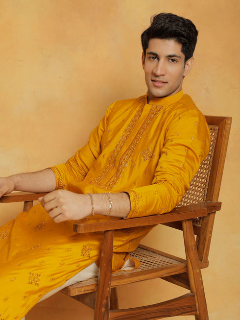 Vastramay Men's Mustard And Cream Silk Blend Kurta And Pyjama Set