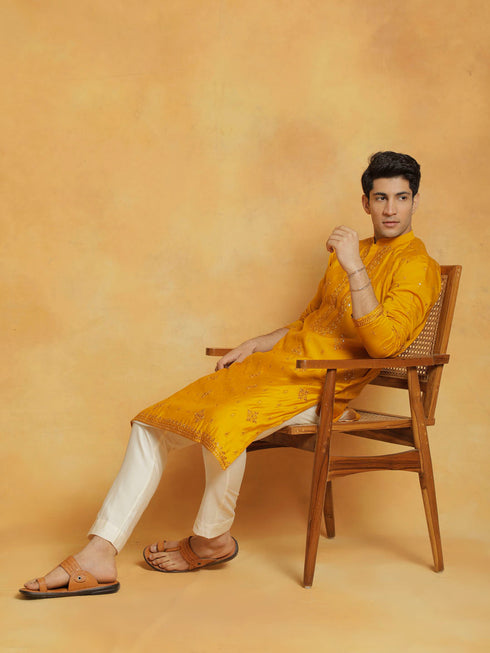 Vastramay Men's Mustard And Cream Silk Blend Kurta And Pyjama Set