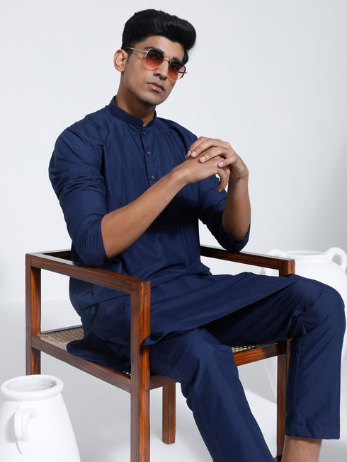 Vastramay Men's Navy Blue Cotton Silk Kurta And Pyjama Set
