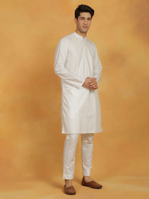 Vastramay Men's Off White Cotton Silk Kurta And Pyjama Set