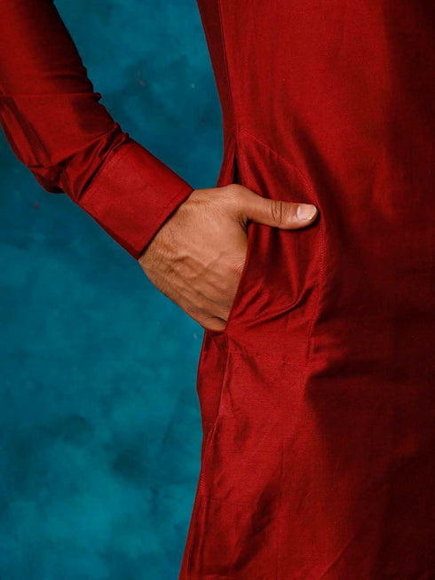 Vastramay Men's Maroon Cotton Blend Curved Kurta