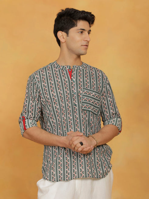Vastramay Men's Green Cotton Short Kurta