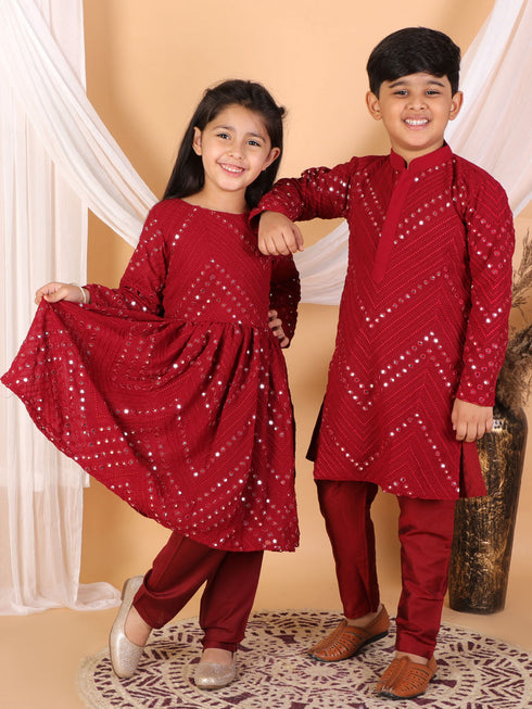 Vastramay Maroon Mirror Kurta Pyjama Siblings Set