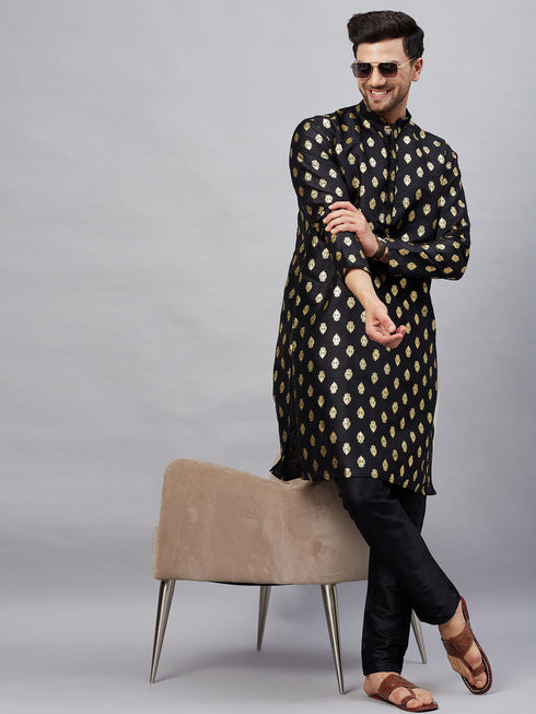 Vastramay Men's Black Foil Print Silk Blend Kurta