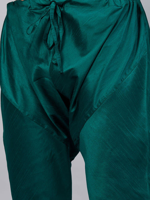 Vastramay Men's Green Foil Print Silk Blend Kurta Pyjama Set