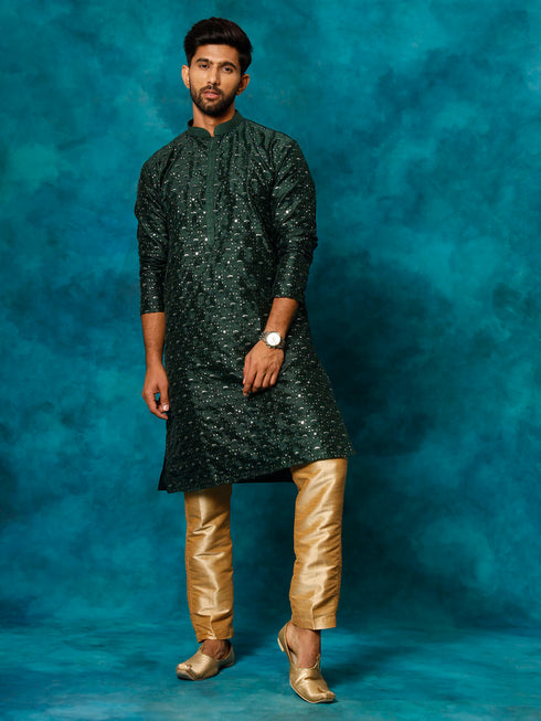 Vastramay Men's Green Silk Blend Embellished Kurta