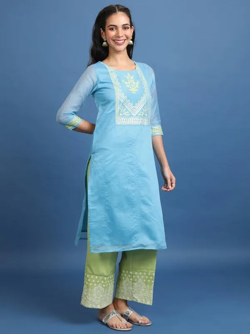 Vasthrlay Women Blue Printed Straight Kurtas