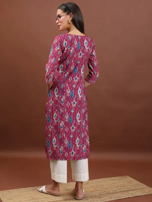 Vasthrlay Women Magenta Printed Straight Kurtas