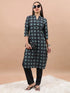 Vasthrlay Women Black Printed Straight Kurtas