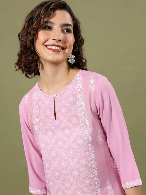 Vasthrlay Women Pink Printed Straight Kurtas
