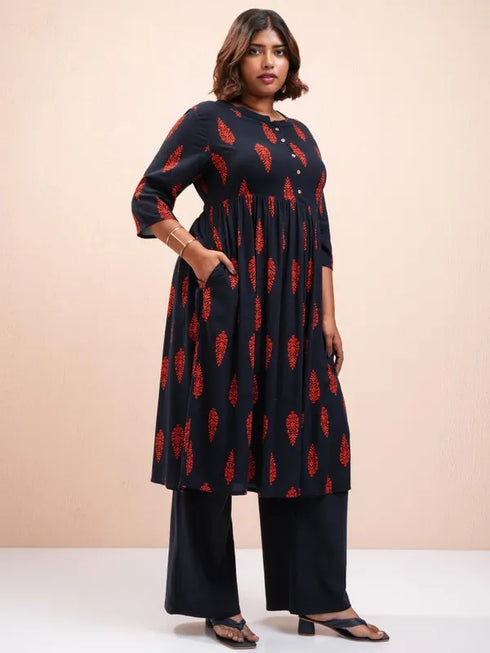 Vasthrlay Women Navy Plus Size Printed A-Line Kurta
