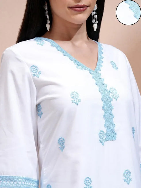 Vasthrlay White Printed Straight Kurta