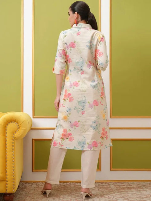 Vasthrlay Women Multi Printed Straight Kurtas