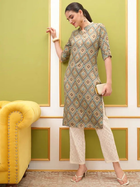 Vasthrlay Women Brown Printed Straight Kurtas