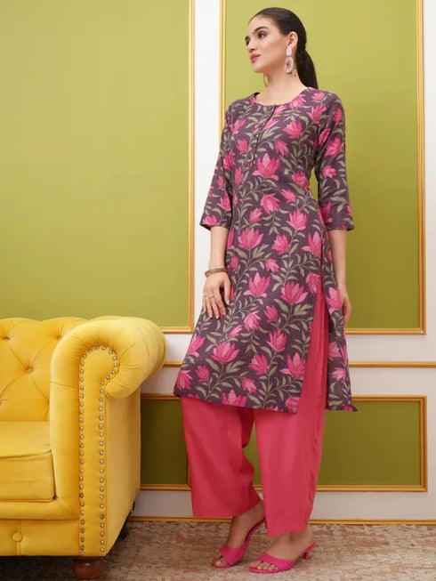 Vasthrlay Brown Printed Straight Kurtas