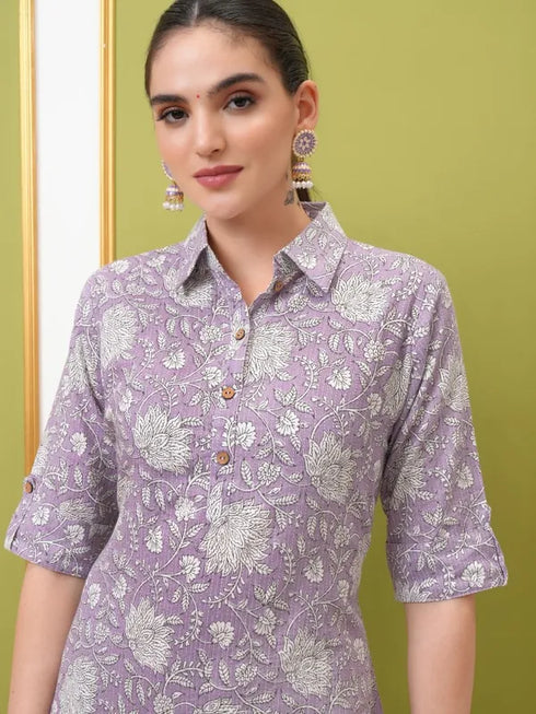 Vasthrlay Women Purple Printed Straight Kurtas