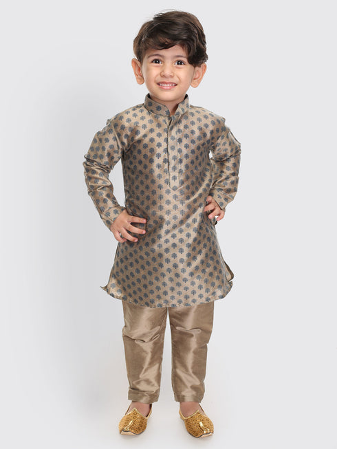 Vastramay SISHU Boy's Chiku Cotton Blend Kurta Pyjama Set