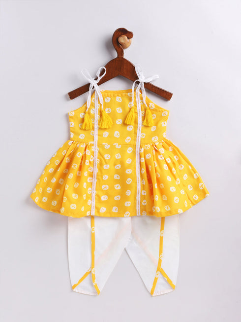 Vastramay Girl's Yellow Kurta And Dhoti Pant Set