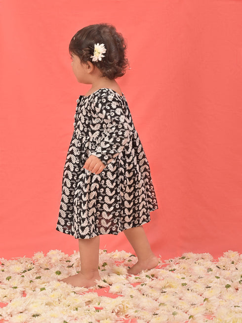 Vastramay SISHU Girl's Black Chikankari Cotton Kurta