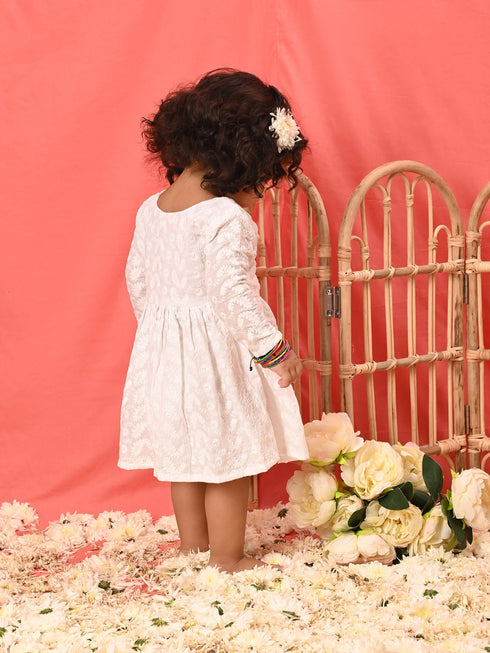 Vastramay SISHU Girl's White Chikankari Cotton Kurta