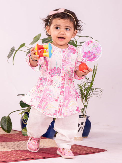 Vastramay Girl's Pink Kurta Set