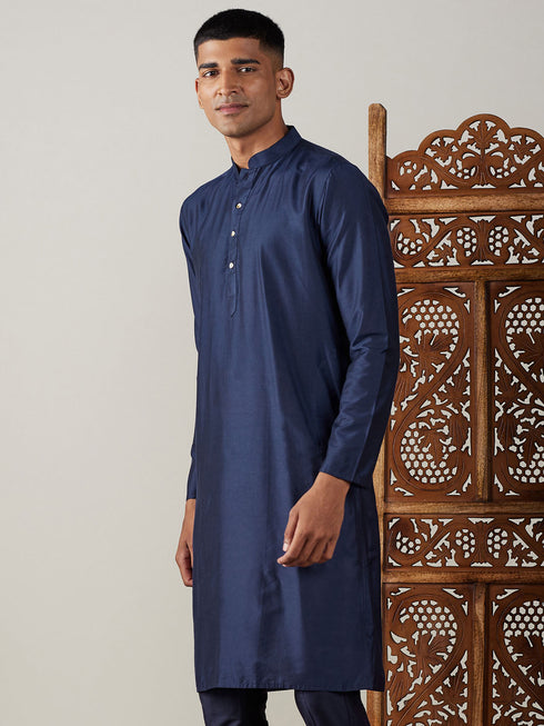 Vastramay Men's Navy Blue Viscose Kurta