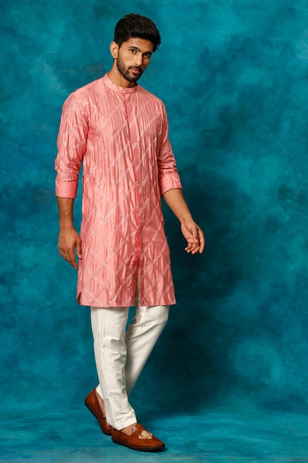 SHRESTHA BY VASTRAMAY Men's Onion Pink Embellished Kurta
