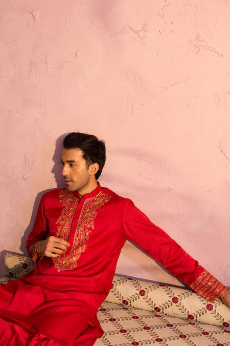 SHRESTHA By VASTRAMAY Men's Red Silk Embroidered Ethnic Kurta With Pant Set
