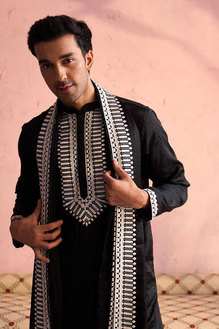 SHRESTHA BY VASTRAMAY Men's Black Silk Machine Embroidered Kurta Pyjama With Silk Dupatta Set