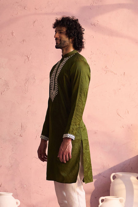 SHRESTHA BY VASTRAMAY Men's Mint Green Silk Machine Embroidered Kurta