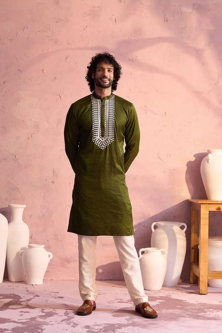 SHRESTHA BY VASTRAMAY Men's Mint Green Silk Machine Embroidered Kurta