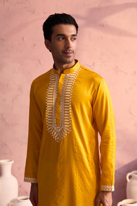 SHRESTHA BY VASTRAMAY Men's Yellow Silk Machine Embroidered Kurta Pyjama