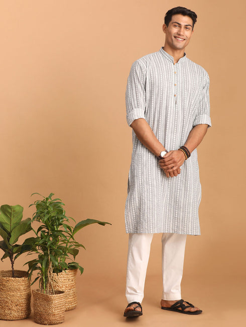 Vastramay Men's Grey And White Batik Printed Kurta with White Pant Set