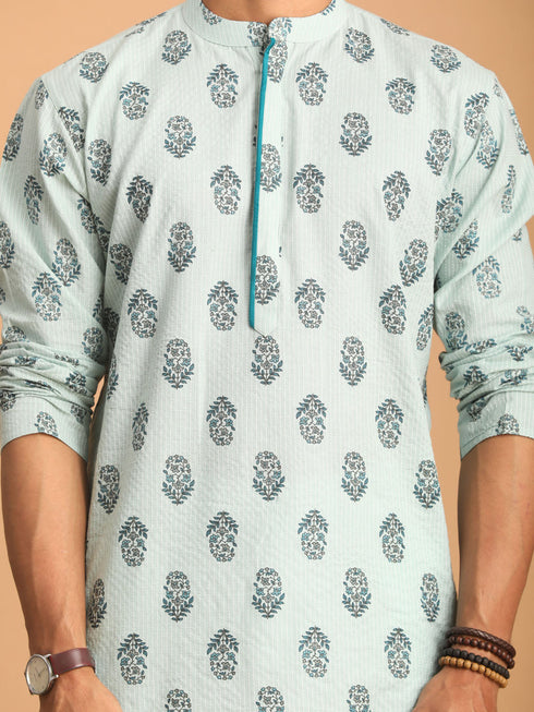 Vastramay Men's Light Green Ethnic Motif Printed Kurta with White Pant Set
