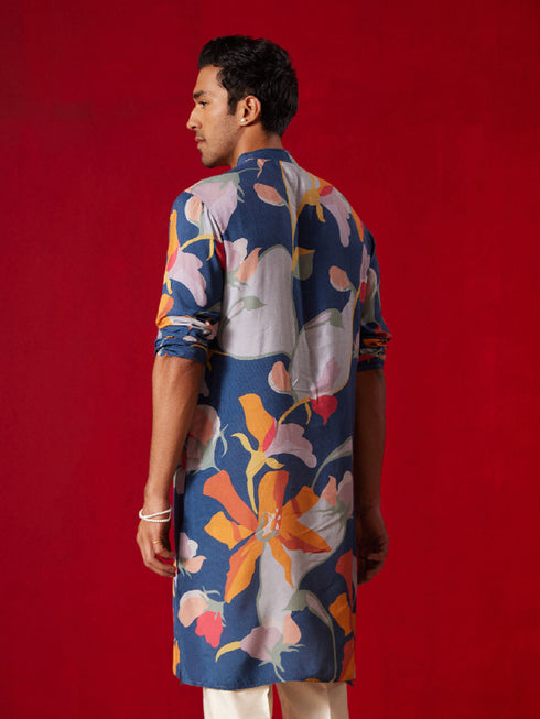 Vastramay Men's Multicolor Base Blue cotton Printed Kurta